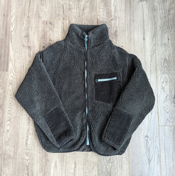 Urban Outfitters Jackets & Blazers - Urban Outfitters Cozy Black Sherpa Teddy Jacket